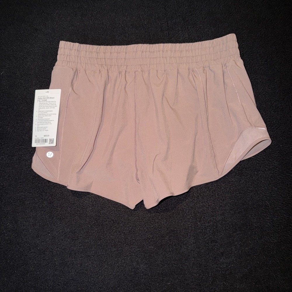 New Lululemon Hotty Hot High Rise HR Lined Short 2.5" Ashen Rose Women's Size 14